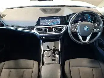 Used BMW 330e Comfort Edition 292 HP (214 kW) 2021 White Sedan