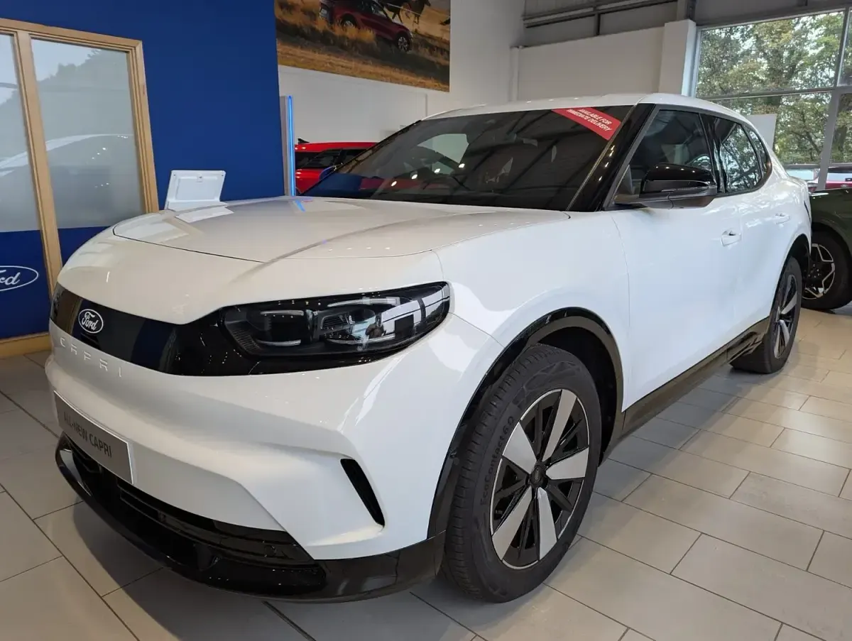 New Ford Capri Select 210 kW (286 HP) 2025 Estate