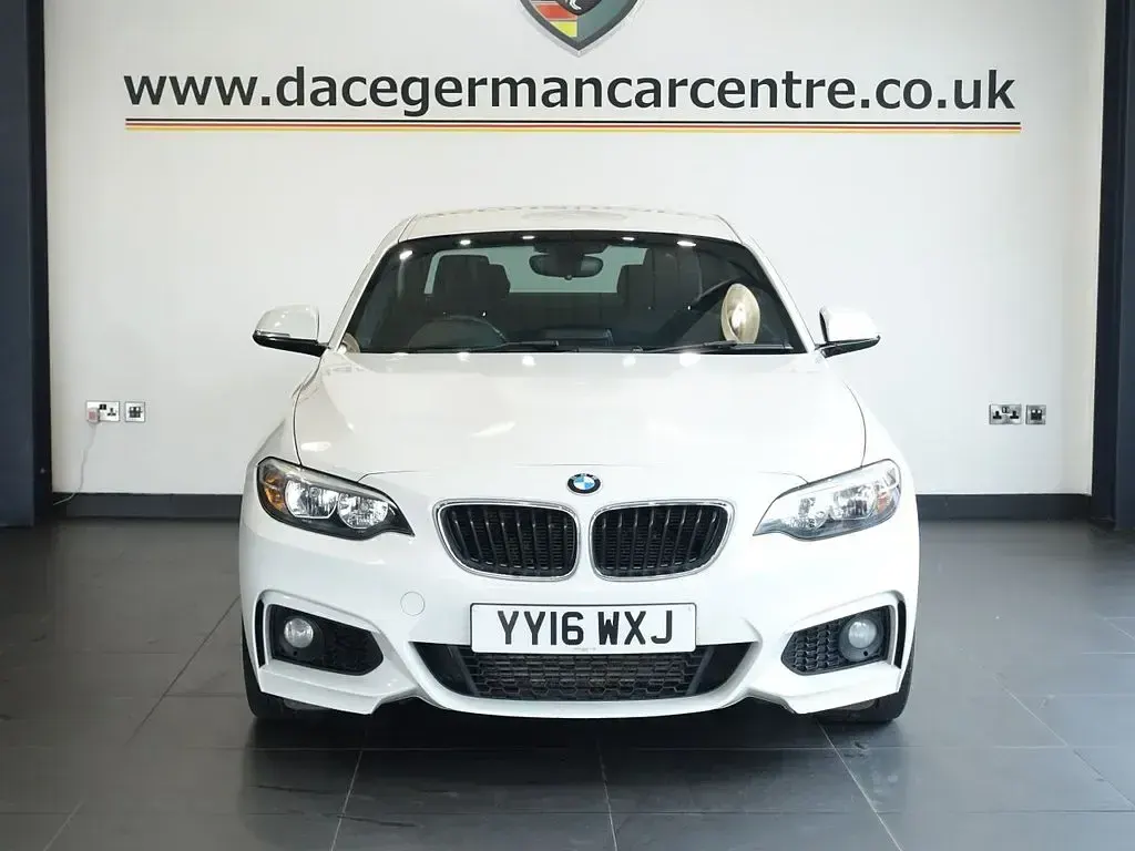Used BMW 218 M Sport 150 HP (110 kW) 2016 White Coupe