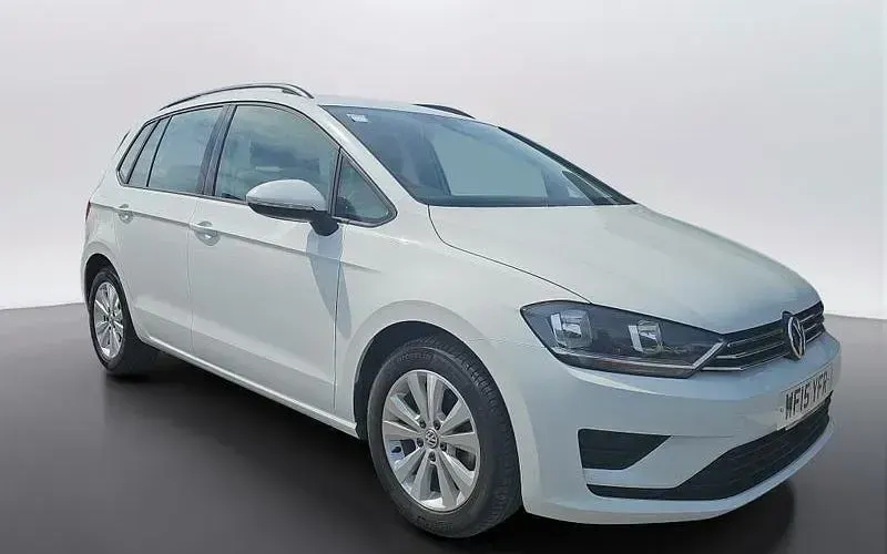 Used VW Golf VII SE 125 HP (91 kW) 2017 Hatchback