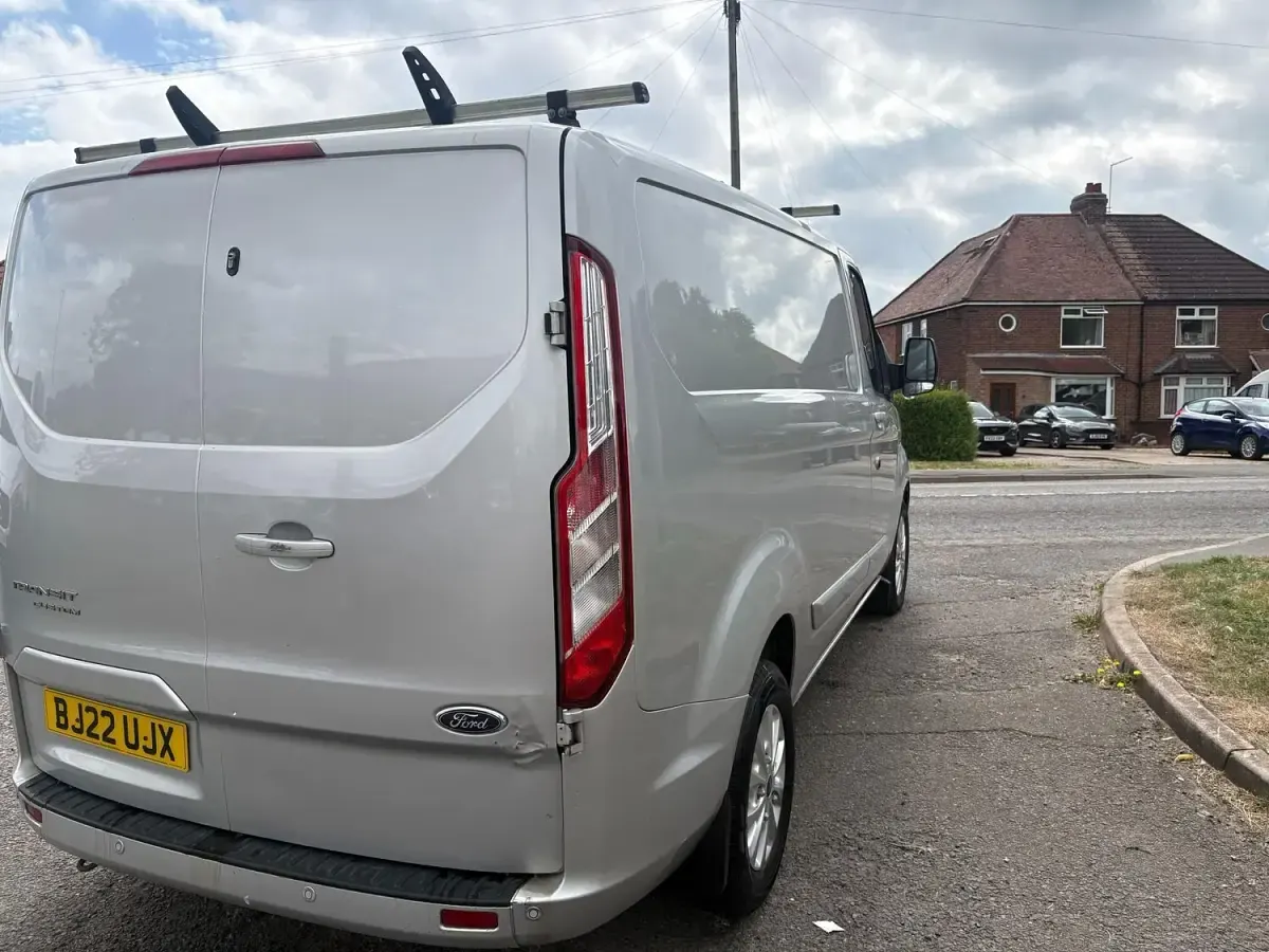 Used Ford Transit Custom Limited 130 HP (95 kW) 2022 Silver Van