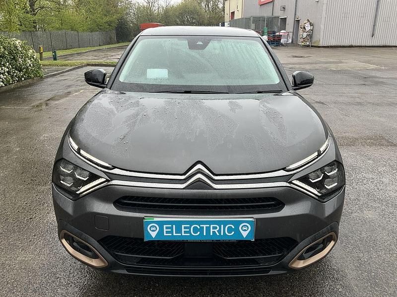 Usado Citroën e-C4 100 kW (136 HP) 2023 Cinzento Citadino