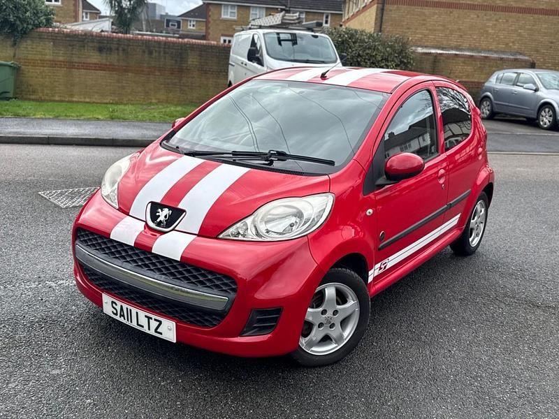 Used Peugeot 107 Envy 68 HP (50 kW) 2011 Red Hatchback
