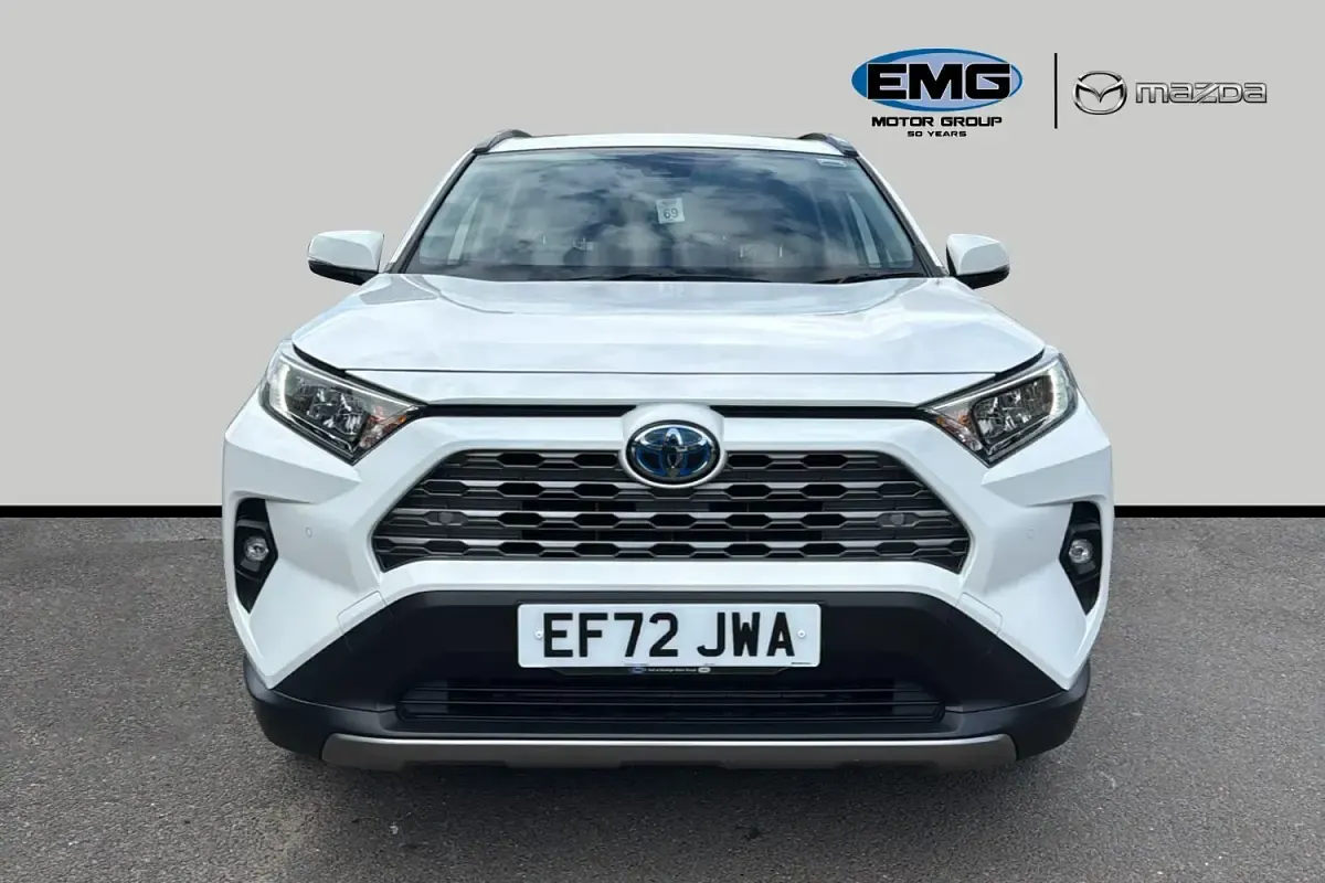 Used Toyota RAV4 Design 218 HP (160 kW) 2022 White SUV