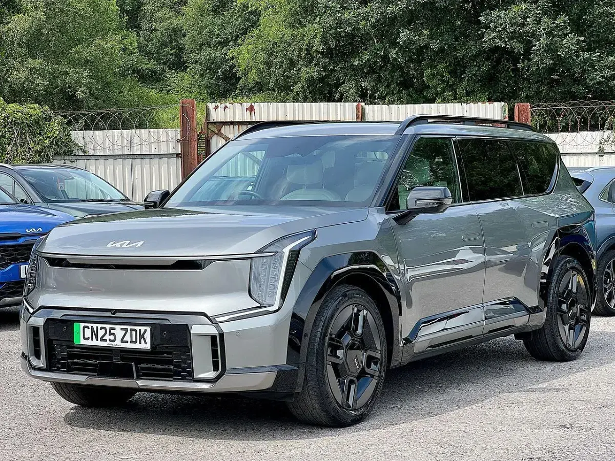 Used Kia EV9 GT-Line S 278 kW (378 HP) 2025 Grey SUV