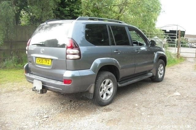 Used Toyota Land Cruiser 164 HP (120 kW) 2005 SUV