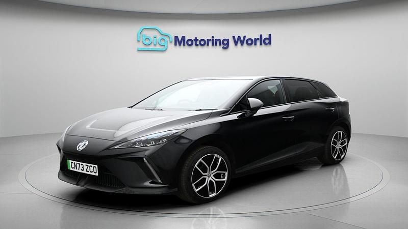 Used MG MG4 EV Trophy 319 kW (435 HP) 2023 Black Hatchback