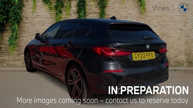 Used BMW 118 Sport Line 134 HP (98 kW) 2022 Black Hatchback