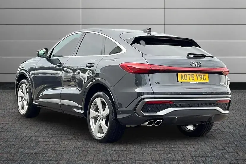 Used Audi Q5 Sportback S-Line 201 HP (147 kW) 2025 Volcano grey SUV