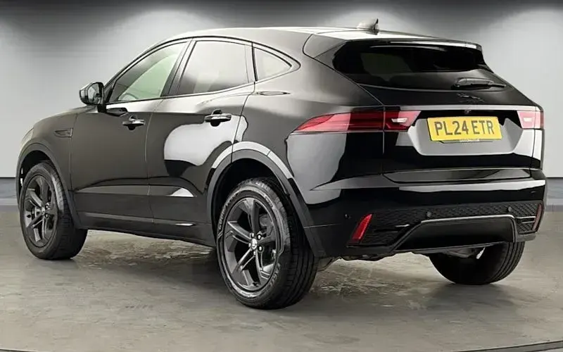 Używany Jaguar E-Pace R-Dynamic 204 KM (150 kW) 2024 Czarny SUV
