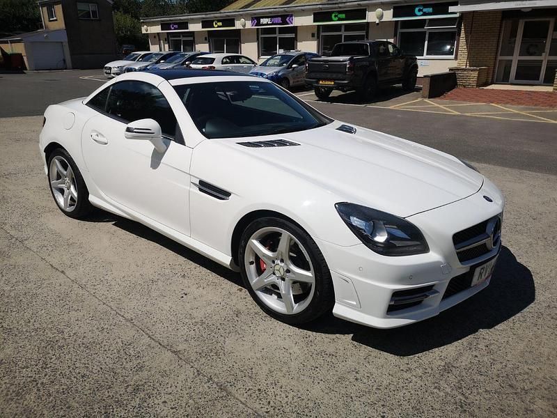 White Used 2014 Mercedes SLK250 AMG Cabriolet | £7,995 (A bit pricey) - Image 1/4