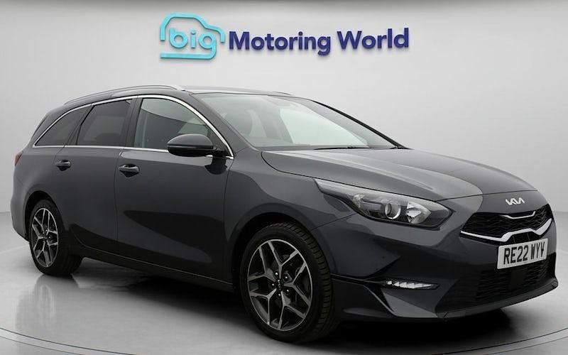Used 2021 Kia Ceed Sportswagon 3 Estate | £15,200 (Fair price) - Image 1/4