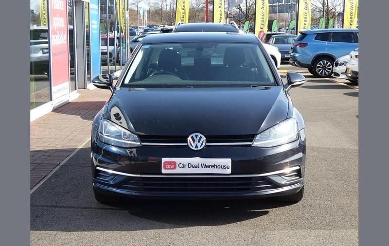 Used VW Golf VII SE 123 HP (90 kW) 2018 Black Hatchback