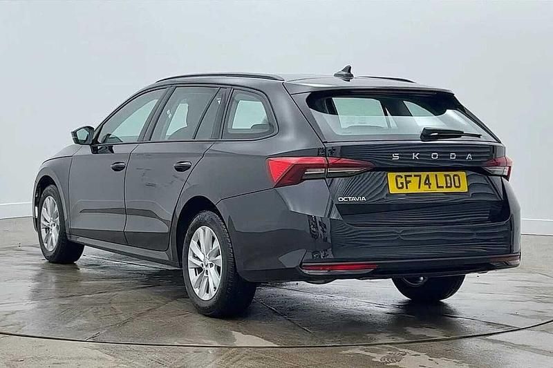 Used Skoda Octavia SE Technology 113 HP (83 kW) 2024 Black Estate