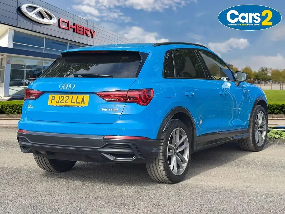 Used Audi Q3 Black Edition 150 HP (110 kW) 2022 Blue SUV