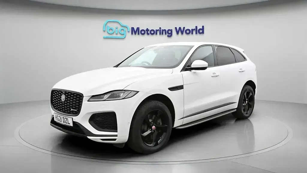 Used Jaguar F-Pace R-Dynamic 300 HP (220 kW) 2021 White SUV