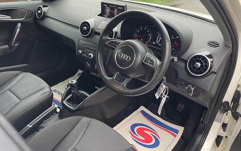 Used Audi A1 Sportback Sport 122 HP (89 kW) 2013 Hatchback