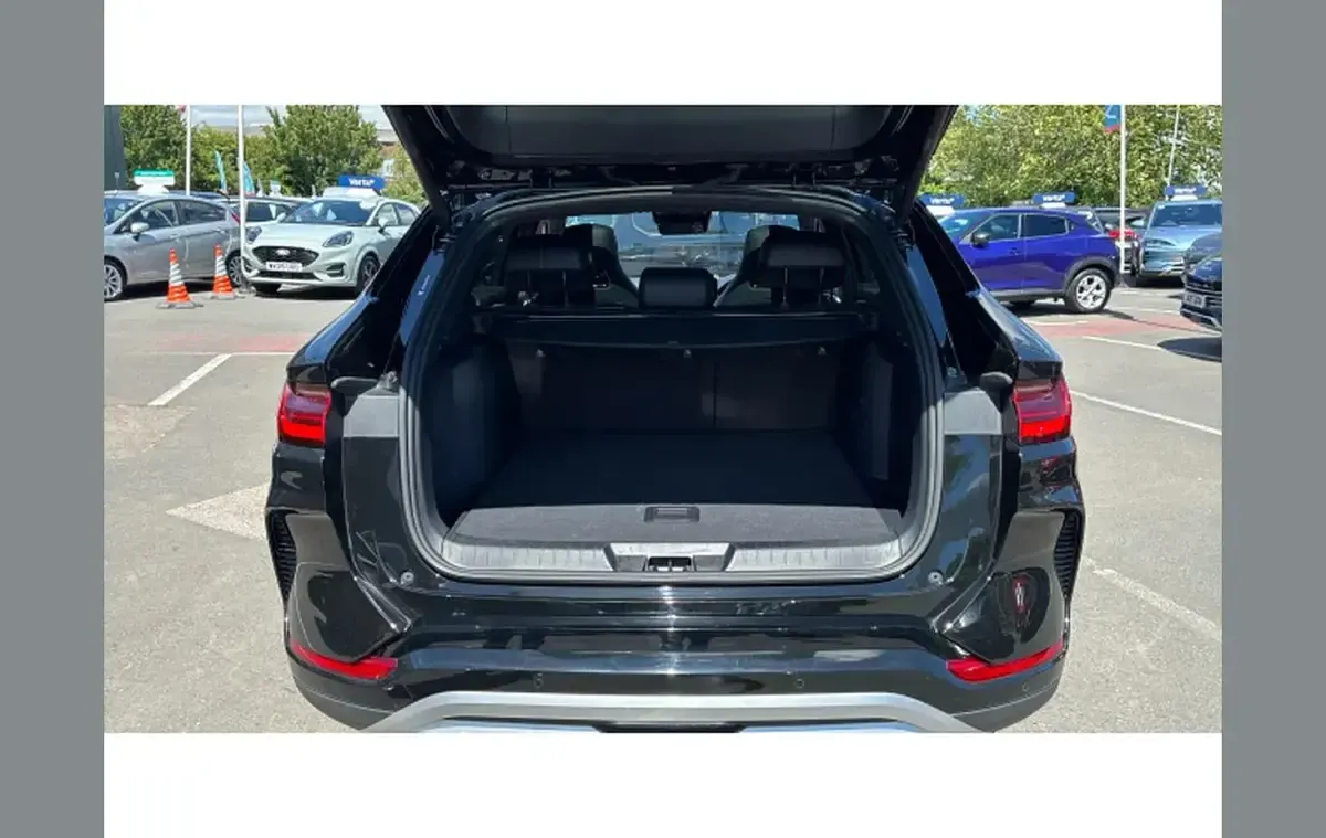 Used BYD Seal U Comfort 218 HP (160 kW) 2025 Black SUV