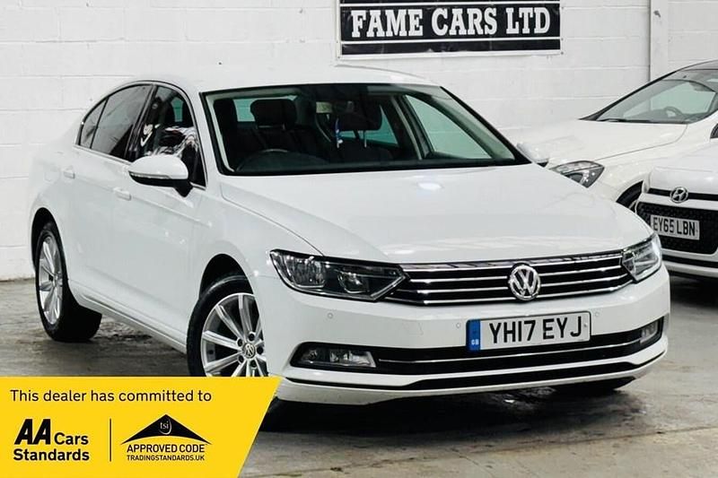 Used VW Passat Business 120 HP (88 kW) 2017 White Sedan