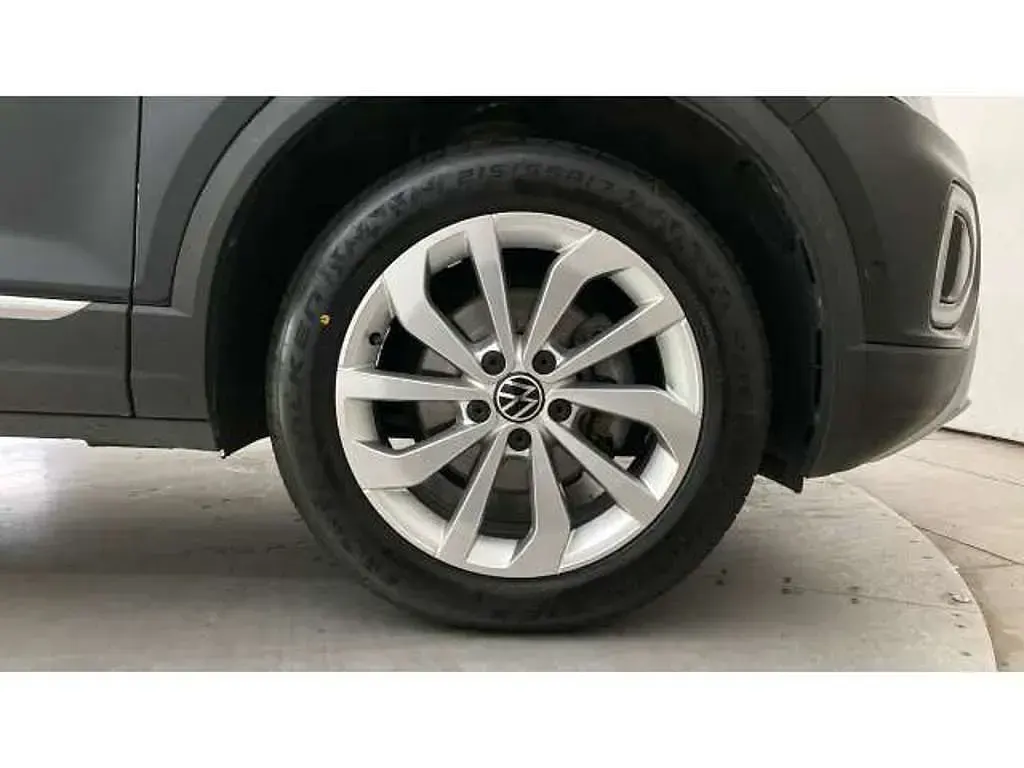 Used VW T-Roc Style 150 HP (110 kW) 2023 Black SUV