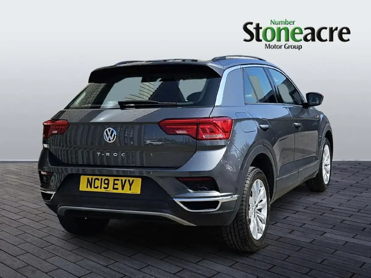 Used VW T-Roc SE 150 HP (110 kW) 2019 Grey SUV