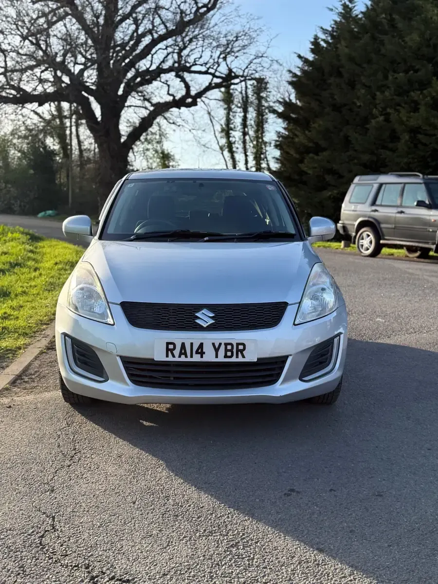 Used Suzuki Swift SZ4 82 HP (60 kW) 2014 Silver Hatchback