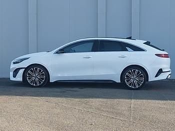 Used Kia ProCeed GT-Line S 138 HP (101 kW) 2024 White Estate
