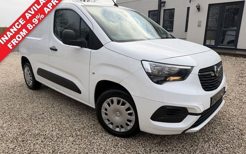 Used Vauxhall Combo Sportive 101 HP (74 kW) 2021 MPV