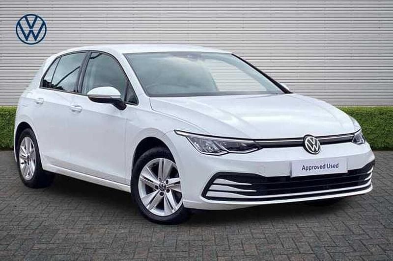 Used VW Golf VII Life 150 HP (110 kW) 2020 Pure white Hatchback