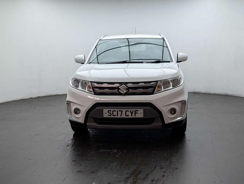 Used Suzuki Vitara SZ-T 120 HP (88 kW) 2017 White SUV