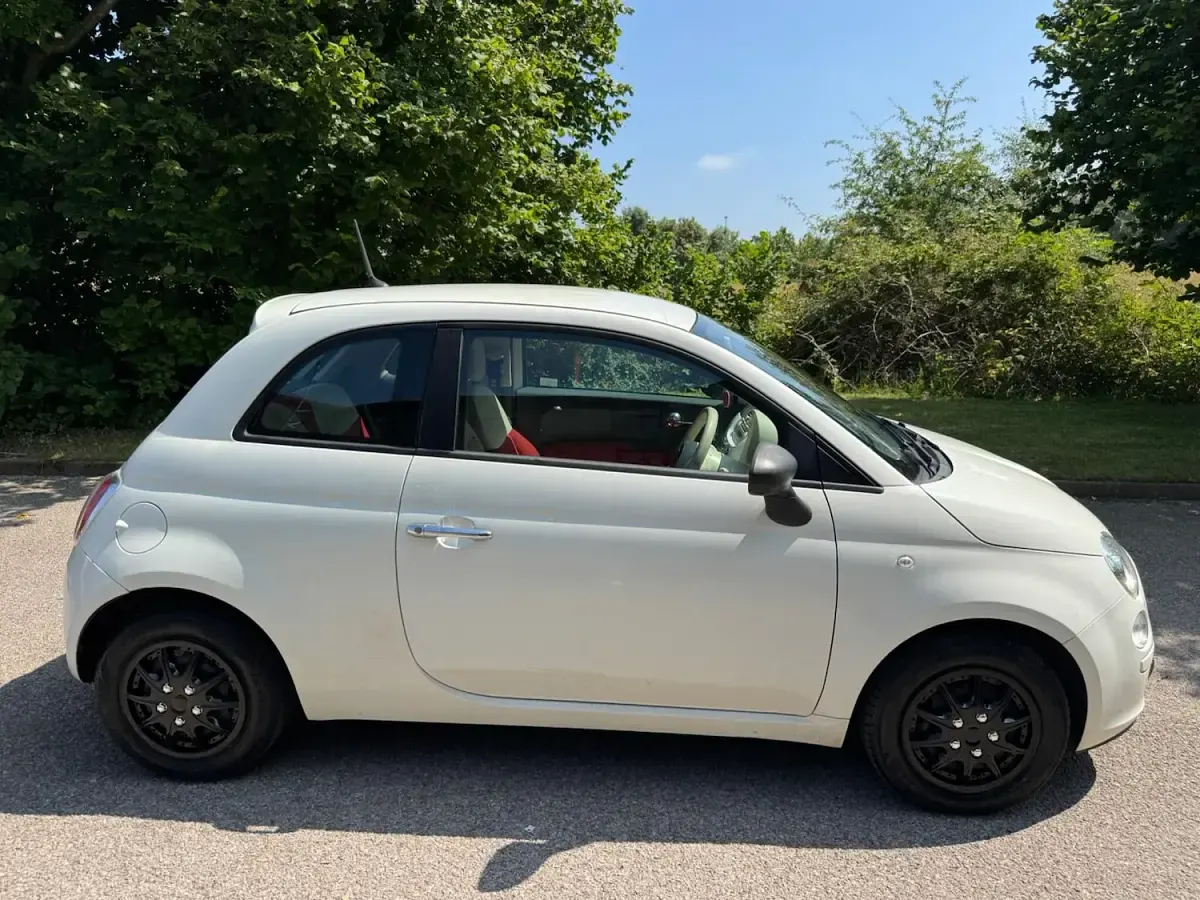 Used Fiat 500 Pop 69 HP (50 kW) 2012 White Hatchback