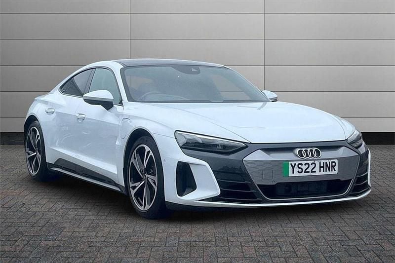 Suzuka grey Used 2022 Audi e-tron GT quattro Comfort Sedan | £42,250 (Fair price) - Image 1/4