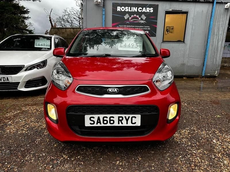 Used Kia Picanto Air 66 HP (48 kW) 2016 Red Hatchback