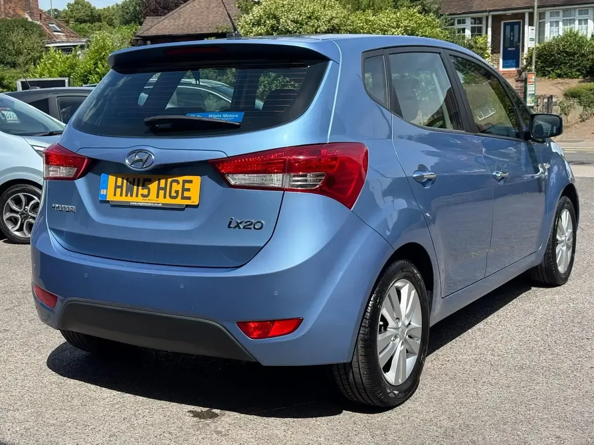Used Hyundai ix20 Active 90 HP (66 kW) 2015 Blue Hatchback