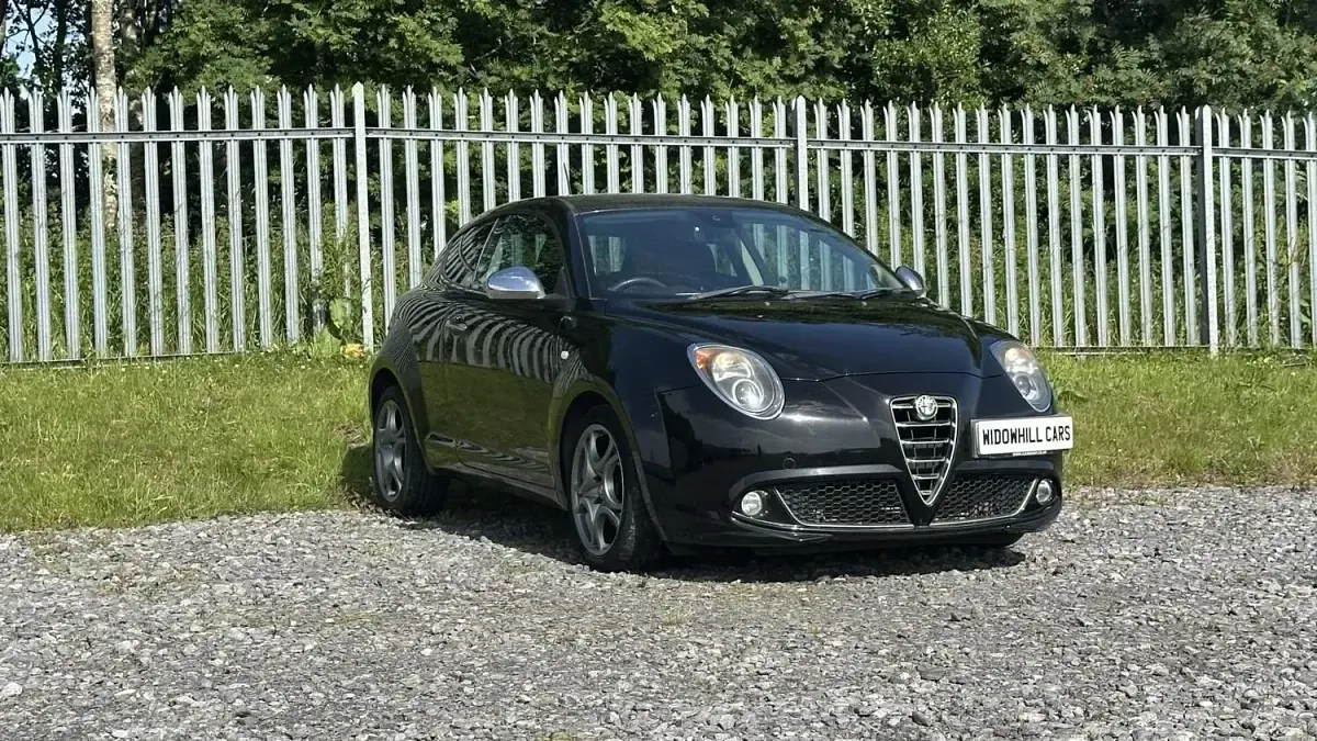 Used Alfa Romeo MiTo Distinctive 120 HP (88 kW) 2015 Black Hatchback
