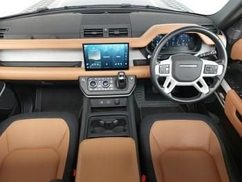 Usado Land Rover Defender HSE Dynamic 300 HP (220 kW) 2023 Preto SUV