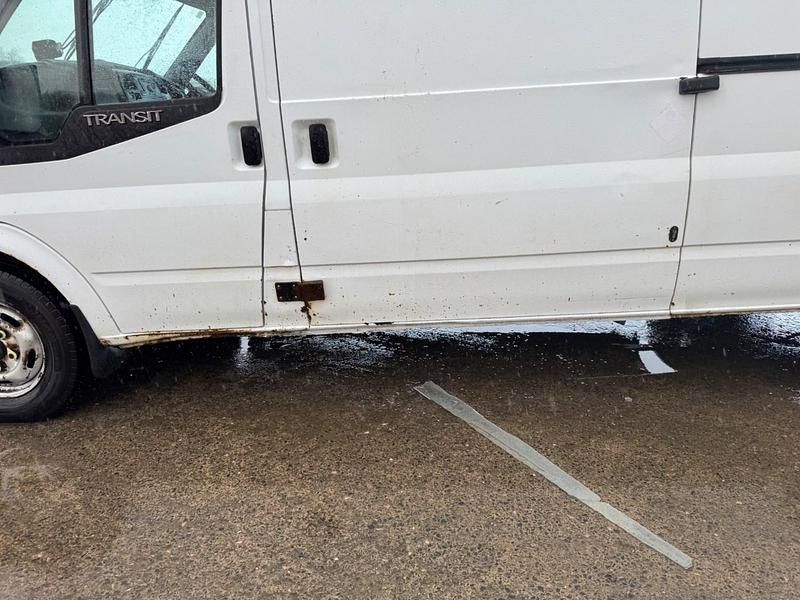 Used Ford Transit 125 HP (91 kW) 2014 White Van