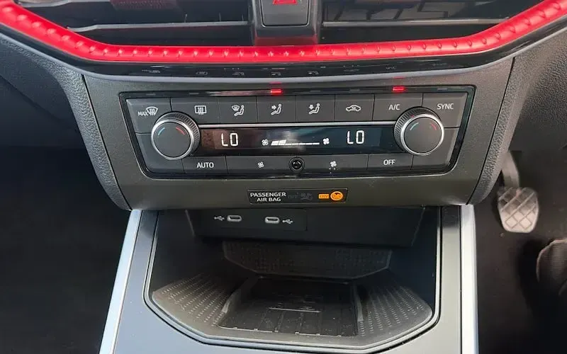 Used Seat Arona FR 110 HP (80 kW) 2023 Silver SUV