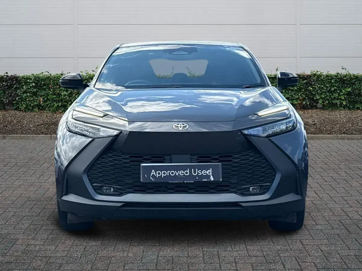 Used Toyota C-HR Design 140 HP (102 kW) 2025 Grey SUV