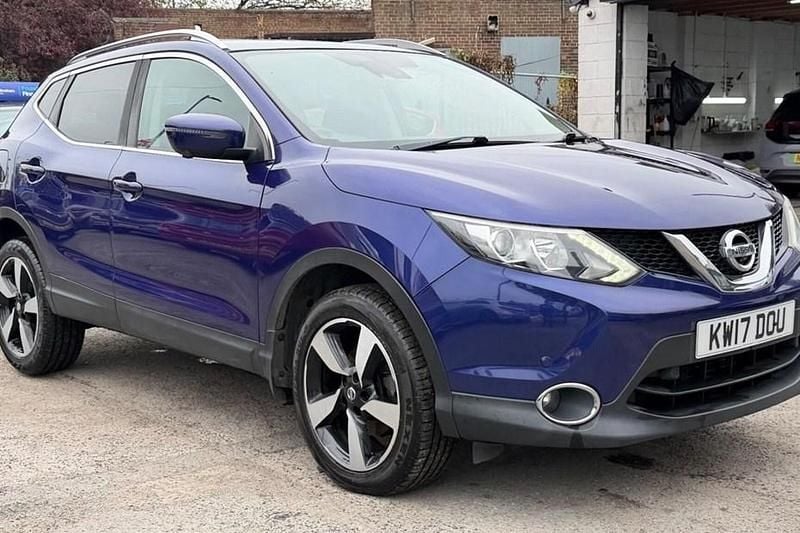 Blue Used 2017 Nissan Qashqai N-Connecta SUV | £6,995 (Good price) - Image 1/1