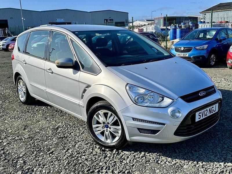 Used Ford S-MAX Zetec 115 HP (84 kW) 2012 Silver MPV