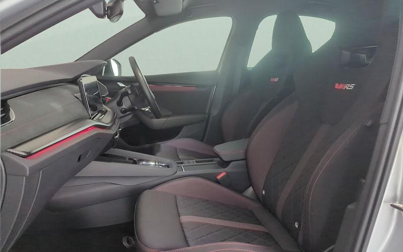 Used Skoda Octavia vRS 200 HP (147 kW) 2023 Silver Hatchback