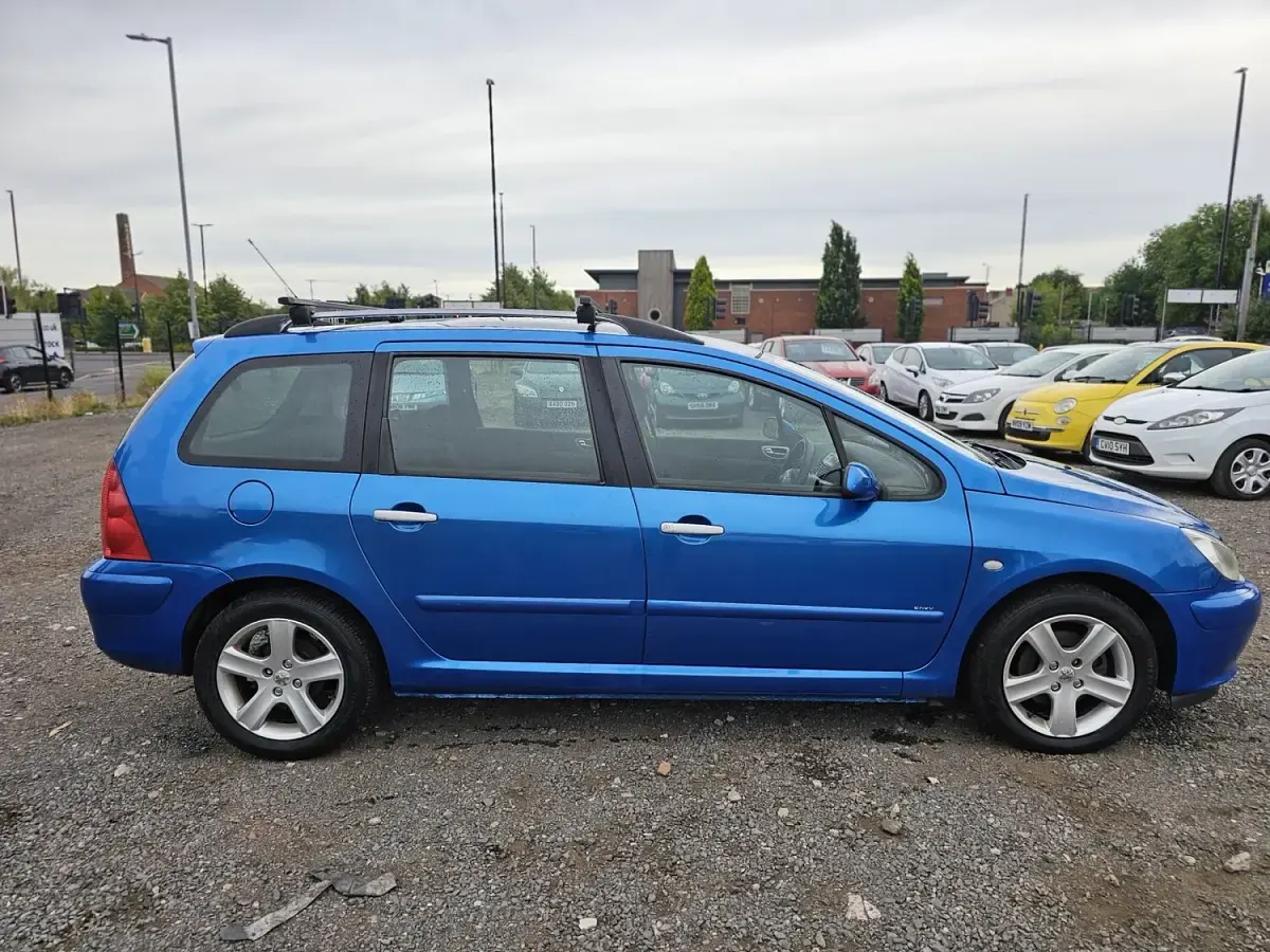 Used Peugeot 307 Envy 109 HP (80 kW) 2004 Blue Estate