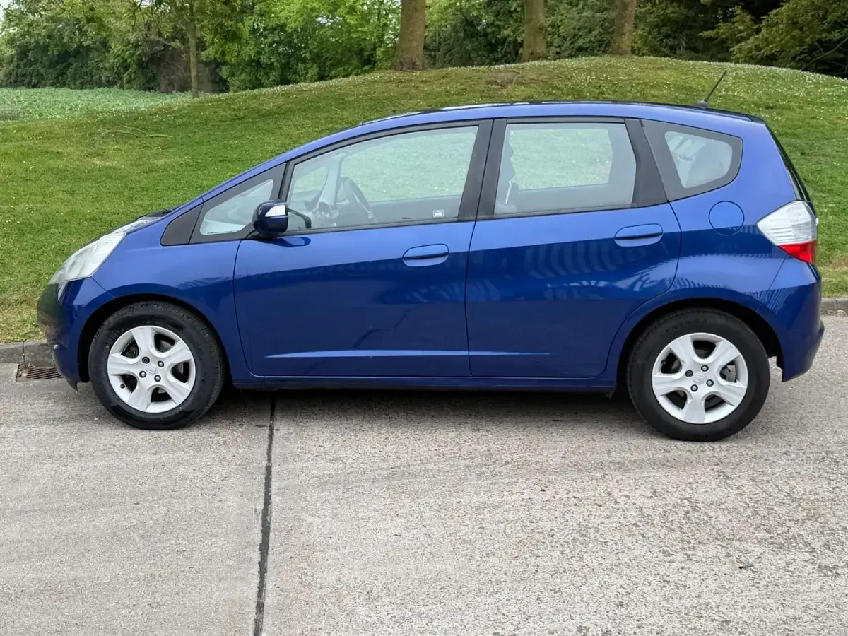 Second-hand Honda Jazz ES 2009 Albastru Hatchback