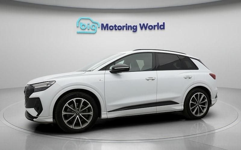 Used Audi Q4 e-tron 150 kW (204 HP) 2022 White SUV