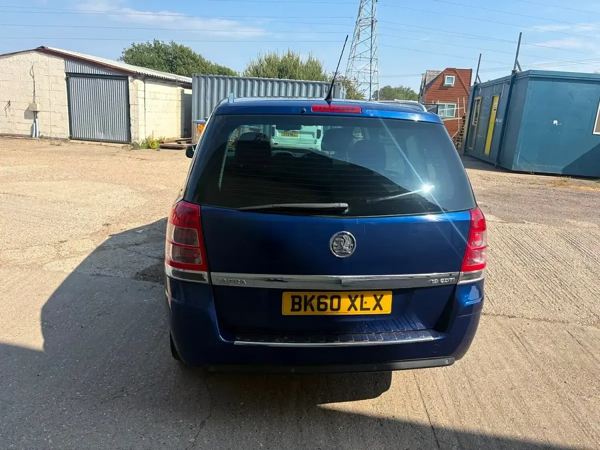 Used Vauxhall Zafira Design Edition 2010 Blue MPV