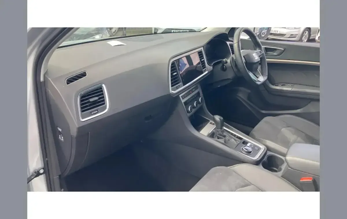 Used Seat Ateca Xperience 150 HP (110 kW) 2024 Silver SUV