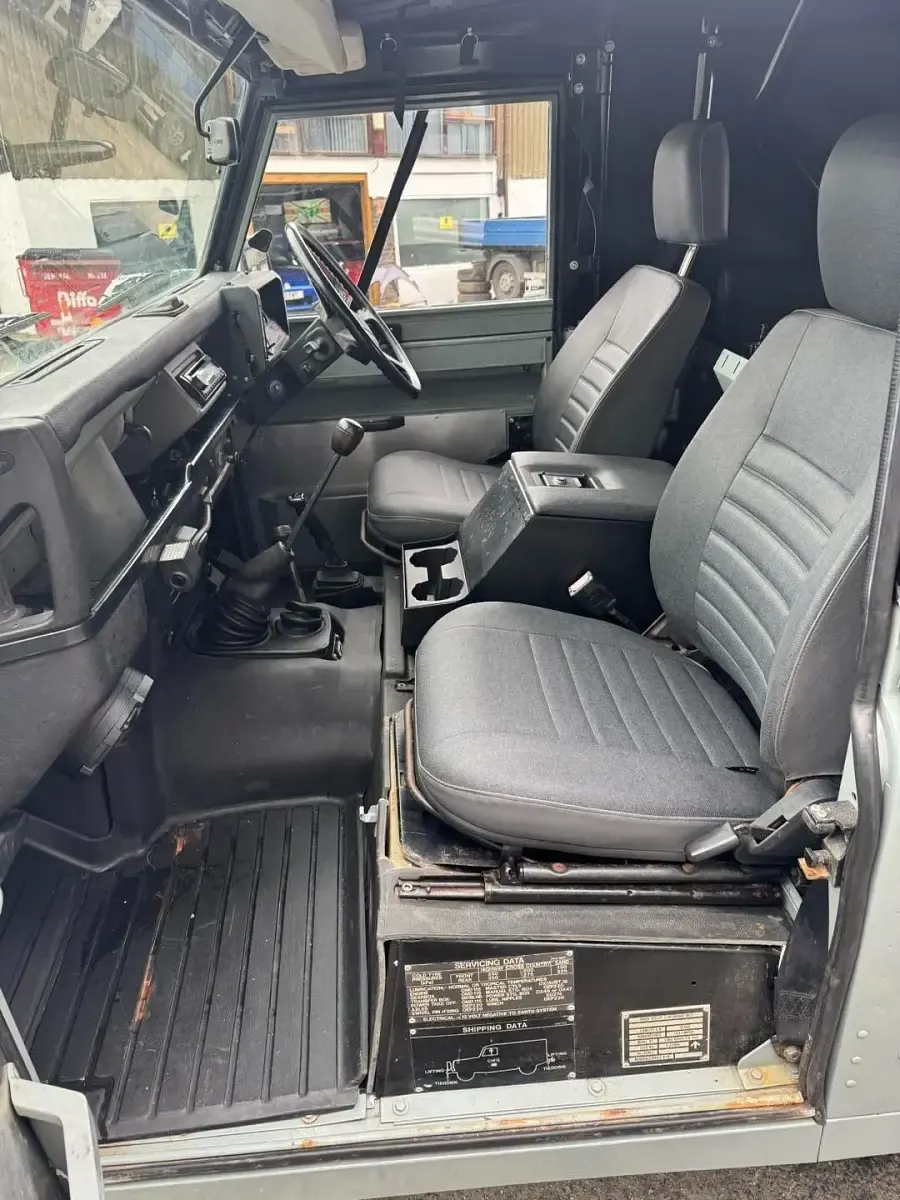 Used Land Rover Defender 2016 Grey/black