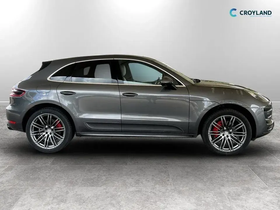 Used Porsche Macan Turbo 400 HP (294 kW) 2015 Grey SUV