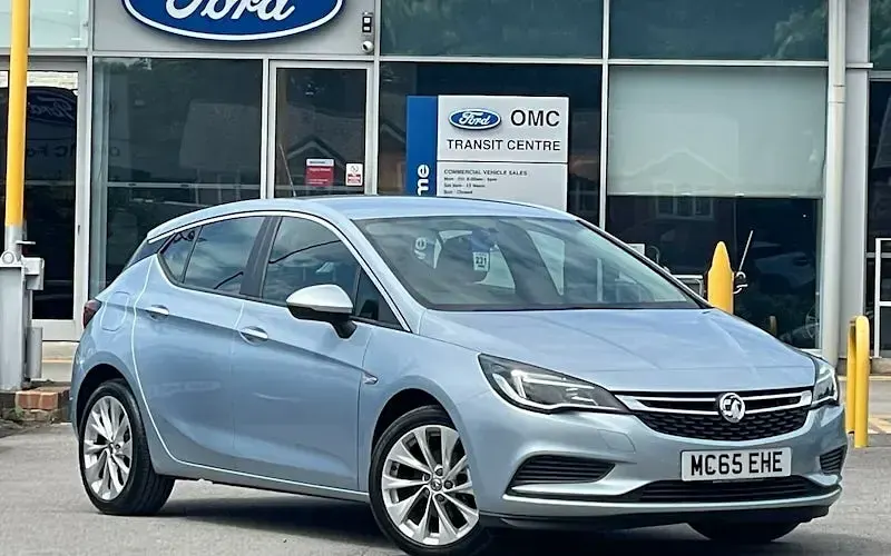 Used Vauxhall Astra 125 HP (91 kW) 2017 Hatchback